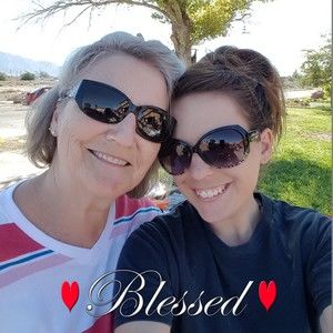 Meet your Posher, Cassi